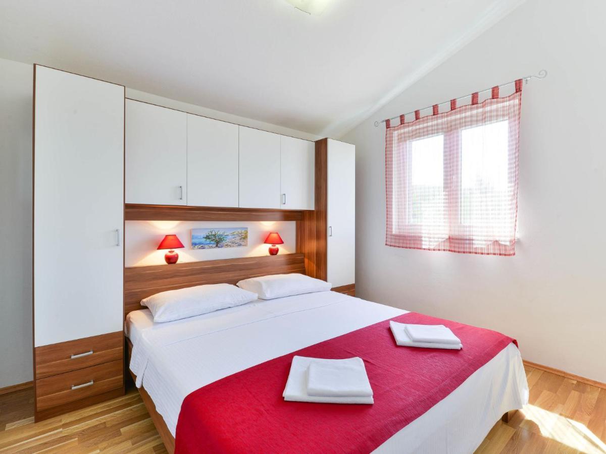 רובנסקה Apartment Matas - Srd318 By Interhome מראה חיצוני תמונה